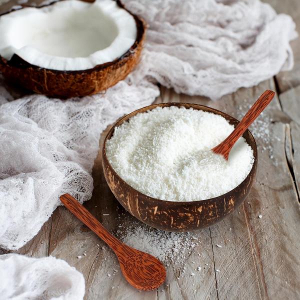 8 Kokosnussschalen aus Naturholz, 350 ml Kokosnussschalen mit 8 Holzlöffeln, polierte Kokosnussschale für veganen Bio-Salat, Milchshake, Obst und Desserts